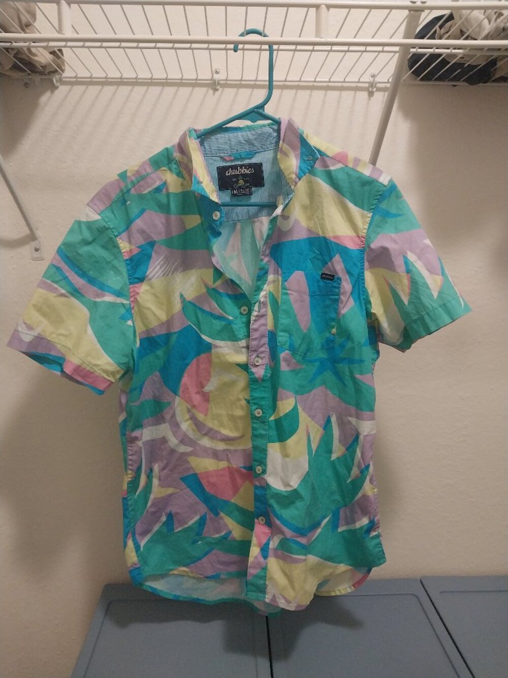 Chubbies Mens medium button down sunday shirt